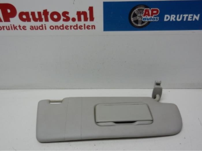 Sonnenblende van een Audi A4 (B5) 1.6 1996