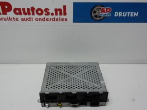 Gebrauchte Radio Modul Audi A8 (D3) 4.0 TDI V8 32V Quattro Preis € 125,00 Margenregelung angeboten von AP Autos