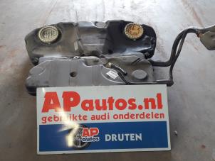 Usagé Réservoir de carburant Audi A6 Allroad Quattro (C6) 3.0 TDI V6 24V Prix € 99,99 Règlement à la marge proposé par AP Autos