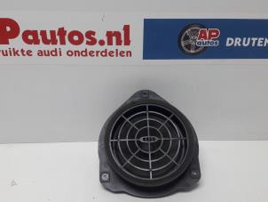 Usagé Haut-parleur Audi A1 Sportback (8XA/8XF) 1.6 TDI 16V Prix € 20,00 Règlement à la marge proposé par AP Autos
