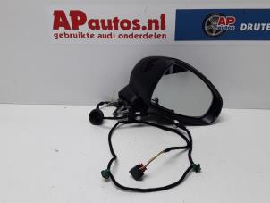 Używane Lusterko zewnetrzne prawe Audi A1 Sportback (8XA/8XF) 1.6 TDI 16V Cena € 64,99 Procedura marży oferowane przez AP Autos