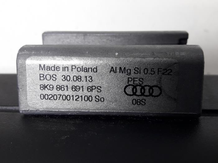 Gepäcknetz van een Audi A4 Avant (B8) 2.0 TDI 16V 2013