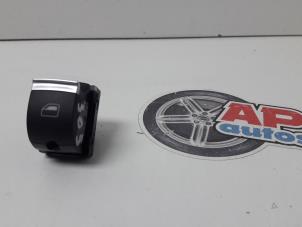 Usados Interruptor de ventanilla eléctrica Audi A3 Sportback (8PA) 2.0 TDI 16V Precio € 35,00 Norma de margen ofrecido por AP Autos