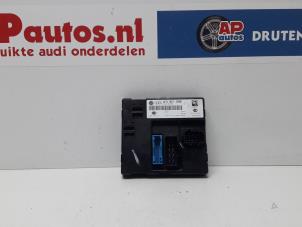 Usados Módulo de confort Audi A6 Quattro (C6) 3.2 V6 24V FSI Precio € 45,00 Norma de margen ofrecido por AP Autos