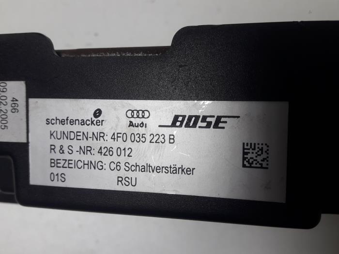 Amplificador de radio de un Audi A6 Quattro (C6) 3.2 V6 24V FSI 2005