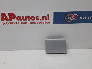 Usados Cubierta varios Audi Q5 (8RB) 2.0 TDI 16V Quattro Precio € 19,99 Norma de margen ofrecido por AP Autos