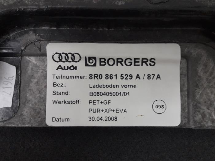Suelo maletero de un Audi Q5 (8RB) 2.0 TDI 16V Quattro 2009