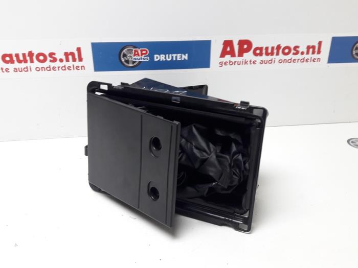 Usagé Divers Audi A4 Cabrio (B7) 3.0 V6 30V Prix € 19,99 Règlement à la marge proposé par AP Auto's