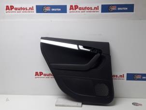 Używane Tapicerka drzwi lewych tylnych wersja 4-drzwiowa Audi A3 Sportback (8PA) 1.9 TDI Cena € 50,00 Procedura marży oferowane przez AP Autos
