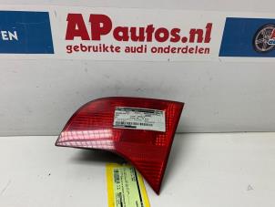Usagé Feu arrière droit Audi A4 Avant (B7) 2.0 TDI 16V Prix € 19,99 Règlement à la marge proposé par AP Autos