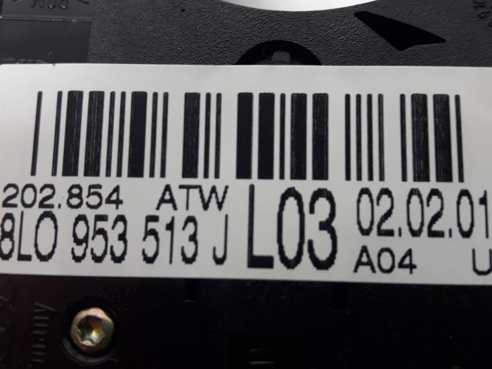 Interruptor combinado columna de dirección de un Audi TT (8N3) 1.8 T 20V Quattro 2001