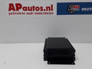 Usagé Amplificateur radio Audi TT (8N3) 1.8 T 20V Quattro Prix € 34,99 Règlement à la marge proposé par AP Autos