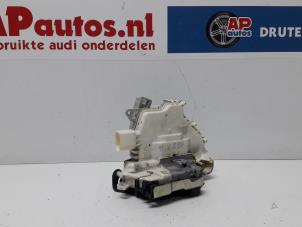 Gebrauchte Türschlossmechanik 4-türig links vorne Audi A6 (C7) 2.0 TDI 16V Preis € 24,99 Margenregelung angeboten von AP Autos