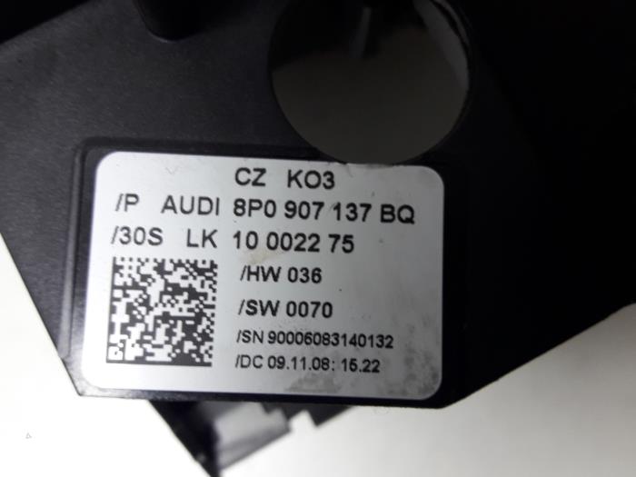 Interruptor combinado columna de dirección de un Audi A3 Sportback (8PA) 1.9 TDI 2009