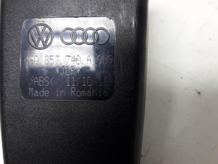 Insertion ceinture de sécurité arrière droite d'un Audi A6 (C7) 2.0 TDI 16V 2011