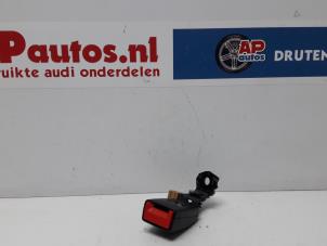 Usados Lengüeta de cinturón de seguridad derecha detrás Audi A6 (C7) 2.0 TDI 16V Precio € 19,99 Norma de margen ofrecido por AP Autos