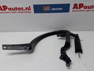 Used Tailgate hinge Audi A6 (C7) 2.0 TDI 16V Price € 14,99 Margin scheme offered by AP Autos