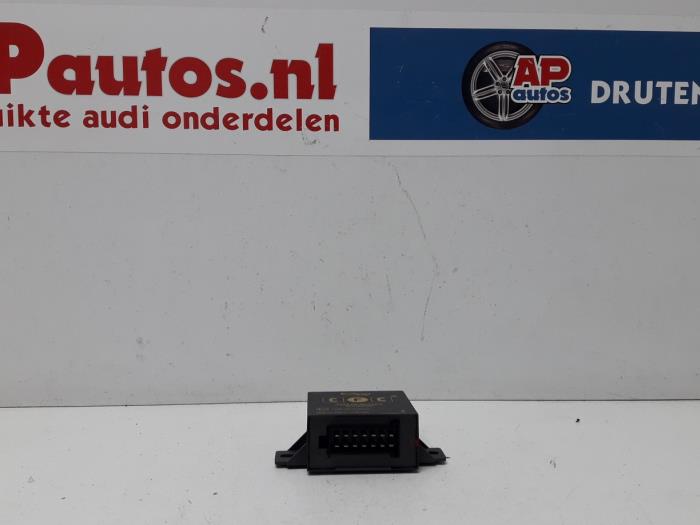 Begagnade Modul (diverse) Audi A4 Cabrio (B7) 2.0 TFSI 20V Pris € 34,99 Marginaltabell erbjuds av AP Auto's