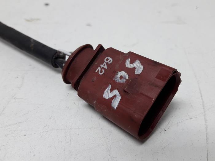 Sonde lambda d'un Audi A4 Cabrio (B7) 2.0 TFSI 20V 2006