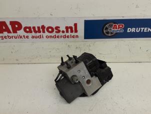 Używane Pompa ABS Audi A4 Avant (B5) 1.6 Cena € 50,00 Procedura marży oferowane przez AP Autos