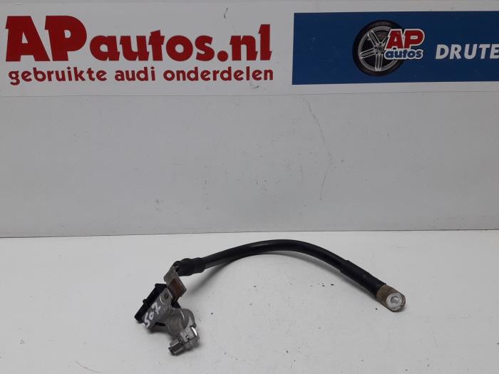 Używane Kabel (rózne) Audi A4 Avant (B8) 2.0 TDI 143 16V Cena € 29,99 Procedura marży oferowane przez AP Auto's
