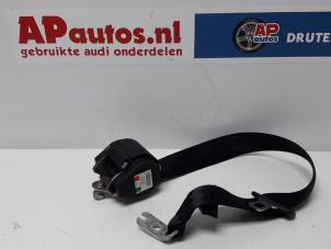 Używane Pas bezpieczenstwa lewy tyl Audi A4 Avant (B8) 2.0 TDI 143 16V Cena € 19,99 Procedura marży oferowane przez AP Autos