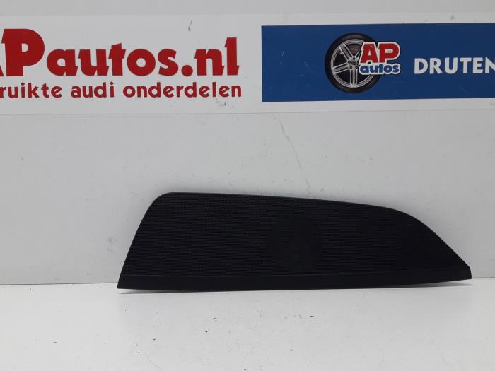Abdeckplatte sonstige van een Audi A1 Sportback (8XA/8XF) 1.6 TDI 16V 2012