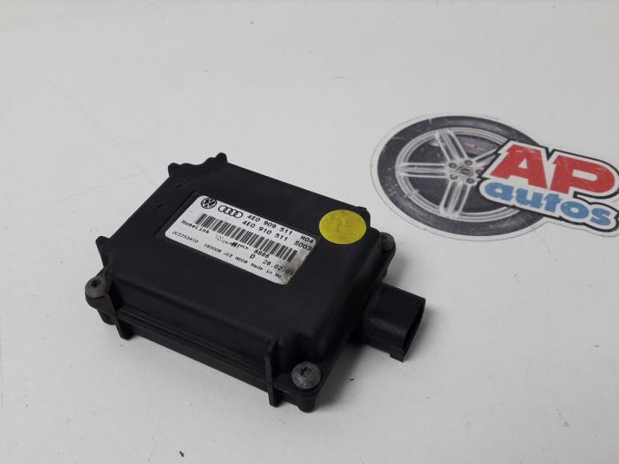Usagé Module (divers) Audi A8 (D3) 3.7 V8 40V Quattro Prix € 34,99 Règlement à la marge proposé par AP Auto's