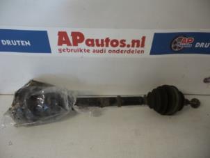 Usagé Arbre de transmission avant droit Audi Coupé (B3) 2.3 E Prix € 24,99 Règlement à la marge proposé par AP Autos