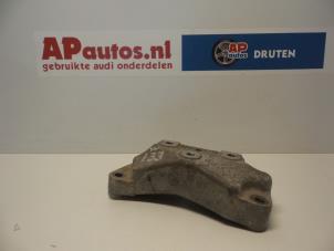 Usagé Support boîte de vitesse Audi A3 Cabriolet (8P7) 2.0 TDI 16V Prix € 35,00 Règlement à la marge proposé par AP Autos