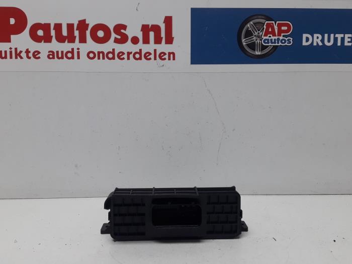 Usagé Ordinateur de bord Audi A6 Allroad Quattro (C6) 3.0 TDI V6 24V Prix € 19,99 Règlement à la marge proposé par AP Auto's