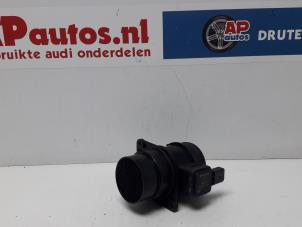 Usados Medidor de masa de aire Audi A1 Sportback (8XA/8XF) 1.6 TDI 16V Precio € 35,00 Norma de margen ofrecido por AP Autos