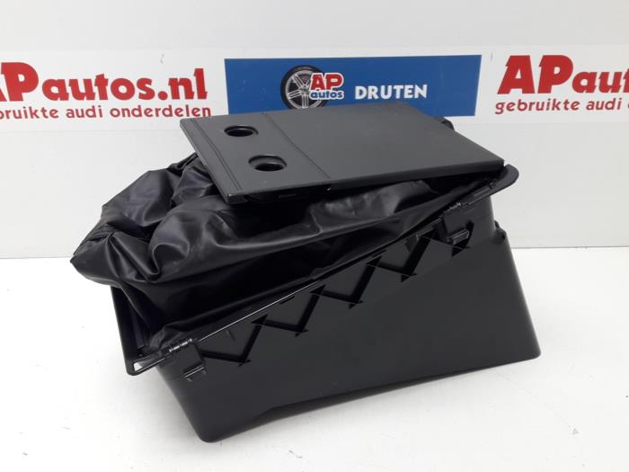 Usagé Divers Audi A4 Cabrio (B7) 3.0 V6 30V Prix € 19,99 Règlement à la marge proposé par AP Auto's