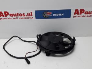 Usados Aleta de refrigeración Audi A4 Avant (B5) 1.8 20V Turbo Precio € 45,00 Norma de margen ofrecido por AP Autos