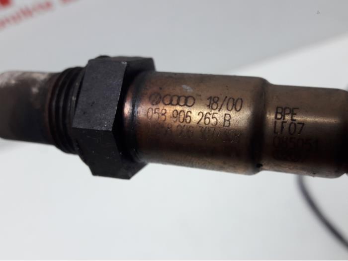 Lambda probe from a Audi A4 Avant (B5) 1.8 20V Turbo 2000