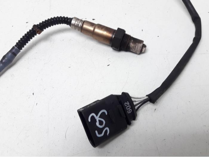 Lambda probe from a Audi A4 Avant (B5) 1.8 20V Turbo 2000