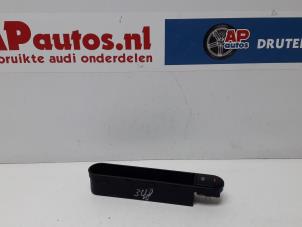 Used Central locking switch Audi TT (8N3) 1.8 T 20V Quattro Price € 24,99 Margin scheme offered by AP Autos