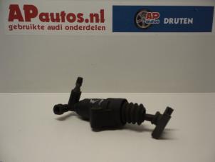 Usagé Embrayage cylindre auxiliaire Audi A3 Prix € 20,00 Règlement à la marge proposé par AP Autos