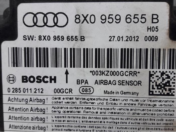 Airbag Modul van een Audi A1 Sportback (8XA/8XF) 1.6 TDI 16V 2012