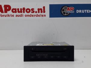 Usados Cambiador de CD Audi A4 Avant (B6) 1.8 T 20V Precio € 45,00 Norma de margen ofrecido por AP Autos