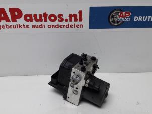 Usagé Pompe ABS Audi A4 (B6) 1.8 T 20V Prix € 34,99 Règlement à la marge proposé par AP Autos