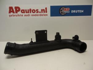 Usagé Conduite de pression d'huile Audi A4 Avant (B5) 1.9 TDI Prix € 35,00 Règlement à la marge proposé par AP Autos