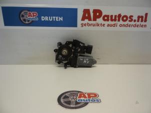 Usados Motor de ventanilla de puerta Audi A4 Avant (B5) 2.5 TDI V6 24V Precio € 19,99 Norma de margen ofrecido por AP Autos
