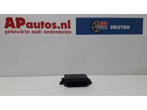 Usagé Module PDC Audi A5 Quattro (B8C/S) 3.0 TDI V6 24V Prix € 39,99 Règlement à la marge proposé par AP Autos