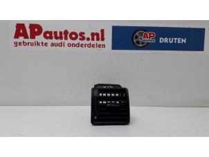 Gebrauchte Luftgitter Armaturenbrett Audi A8 (D2) 3.7 V8 32V Quattro Preis € 19,99 Margenregelung angeboten von AP Autos
