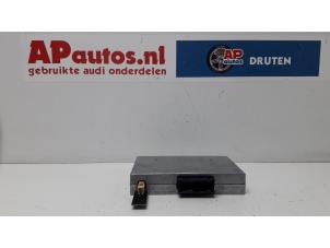 Używane Modul telefoniczny Audi A4 Avant (B7) 2.0 TDI 16V Cena € 74,99 Procedura marży oferowane przez AP Autos