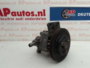 Usagé Pompe direction assistée Audi Cabrio (B4) 2.0 E Prix € 40,00 Règlement à la marge proposé par AP Autos