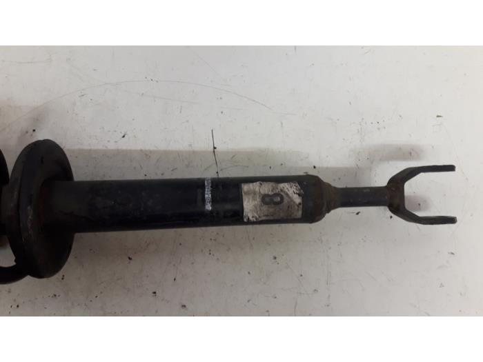 Front shock absorber rod, right from a Audi A6 (C6) 2.4 V6 24V 2007
