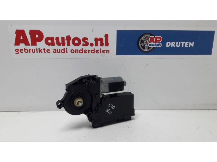 Usados Motor de ventanilla de puerta Audi A8 (D3) 3.7 V8 40V Quattro Precio € 29,99 Norma de margen ofrecido por AP Auto's