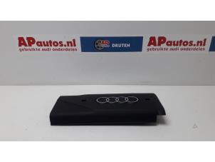 Gebrauchte Abdeckblech Motor Audi A8 (D2) 3.7 V8 32V Quattro Preis € 15,00 Margenregelung angeboten von AP Autos